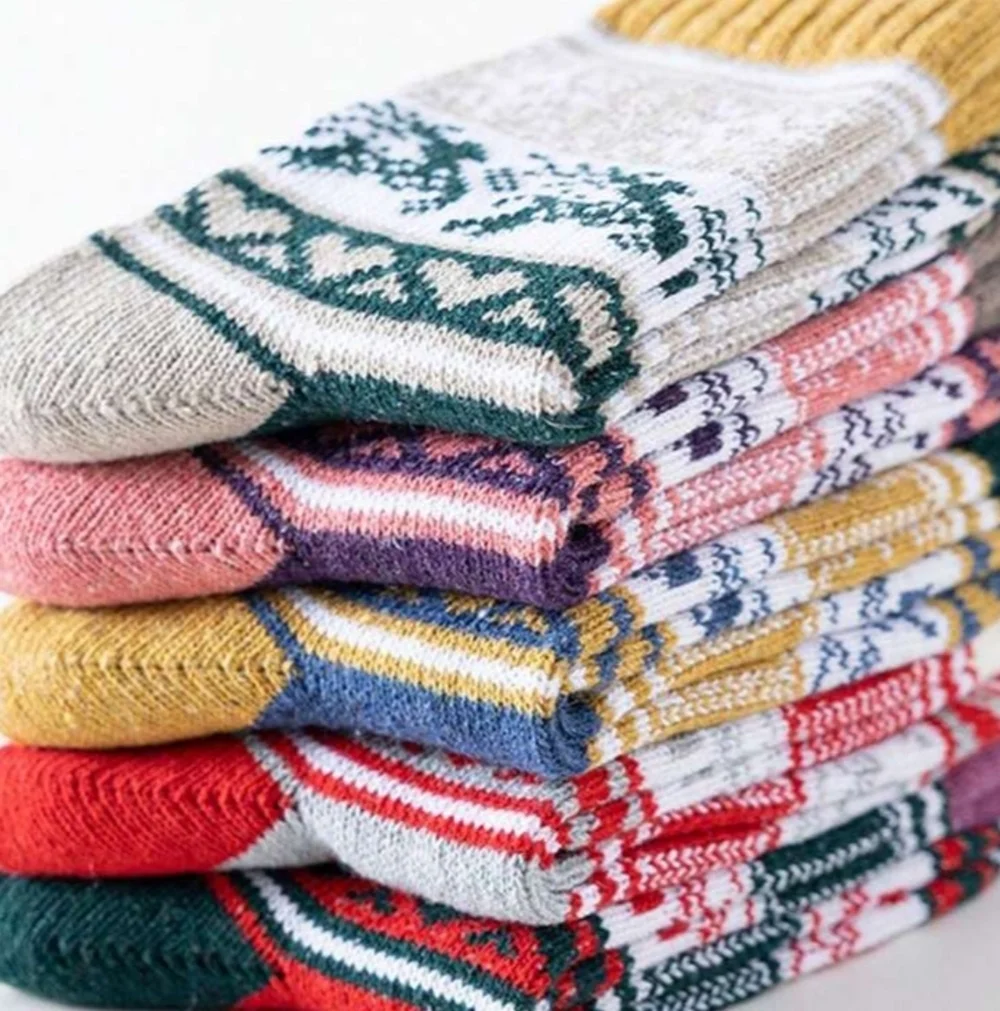 5 Pair Colorful Nordic Fair Isle Reindeer Thickened Wool Blend Warm Socks